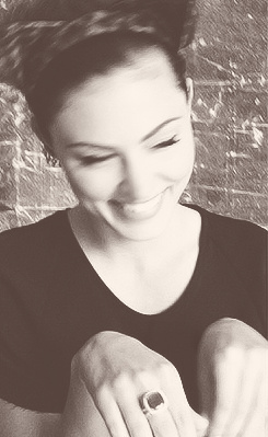 Phoebe Tonkin