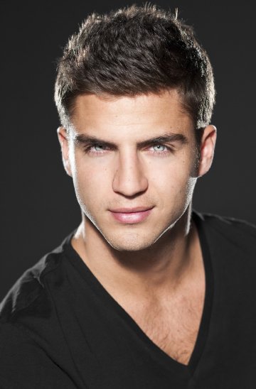 Maxi Iglesias Maxi Iglesias