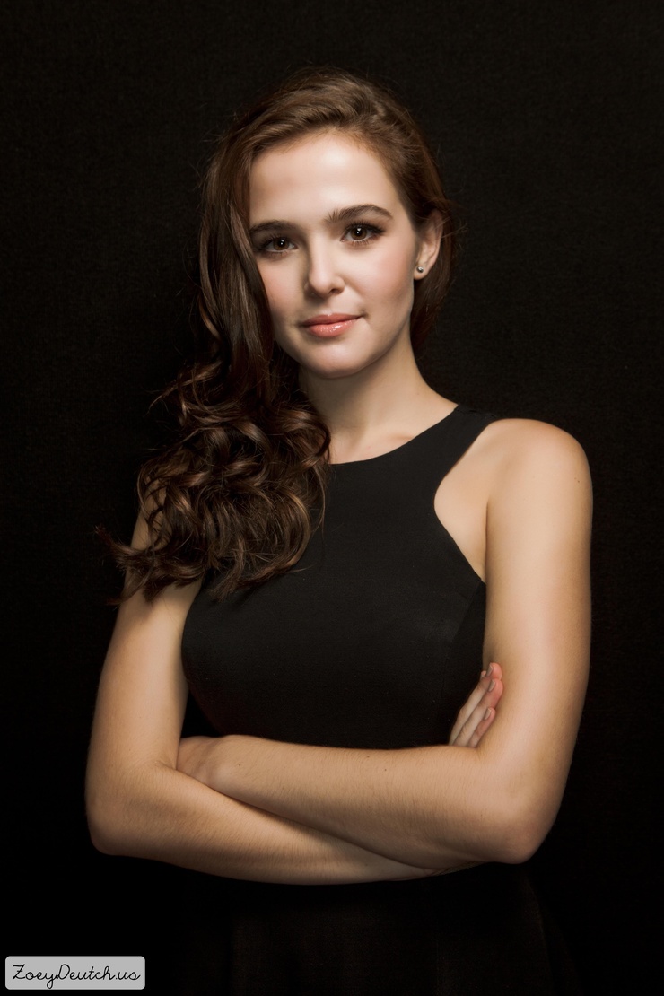 Zoey Deutch Zoey Deutch