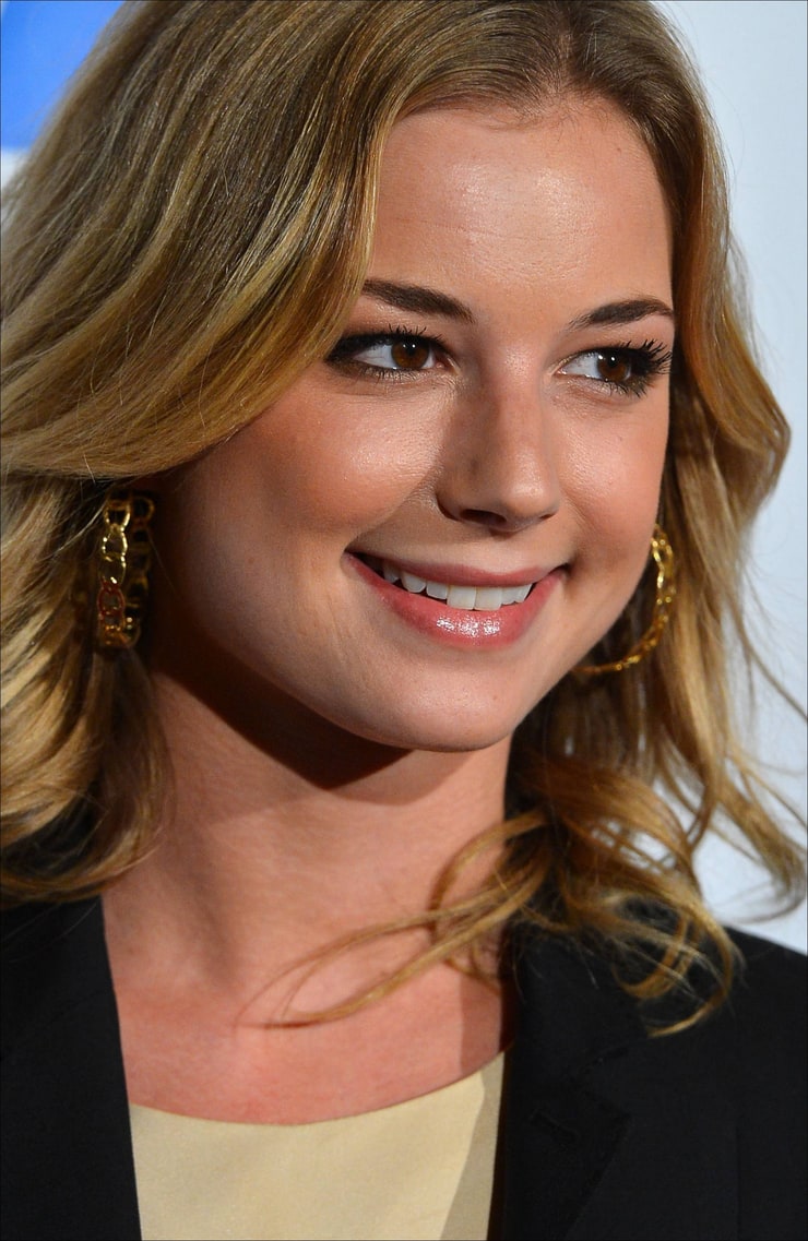 Emily VanCamp