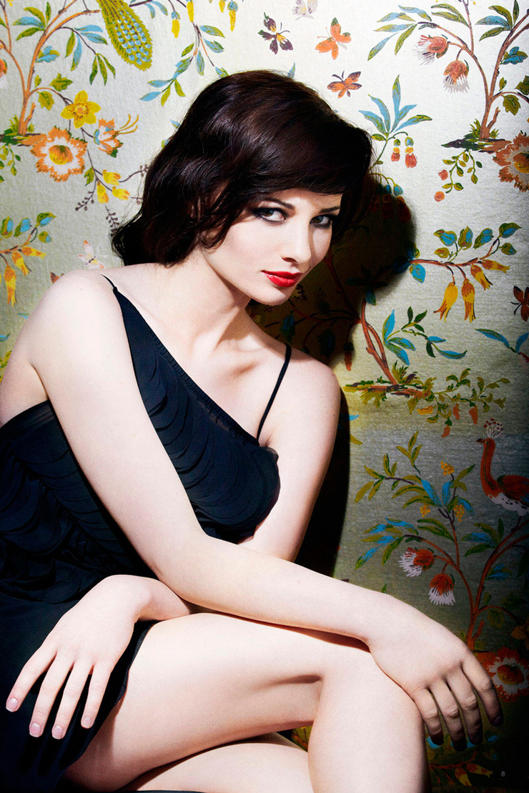 Ashley Rickards Ashley Rickards