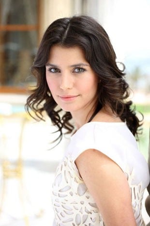 Beren Saat Beren Saat