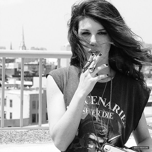 Picture of Shenae Grimes