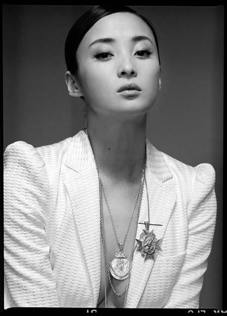 Jiang Qinqin Jiang Qinqin