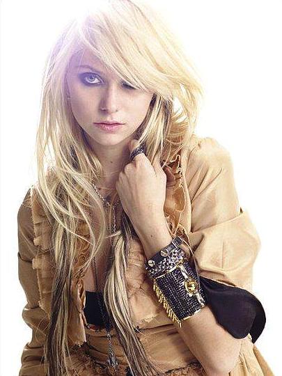 Taylor Momsen Taylor Momsen