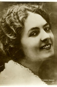 Suzanne Grandais