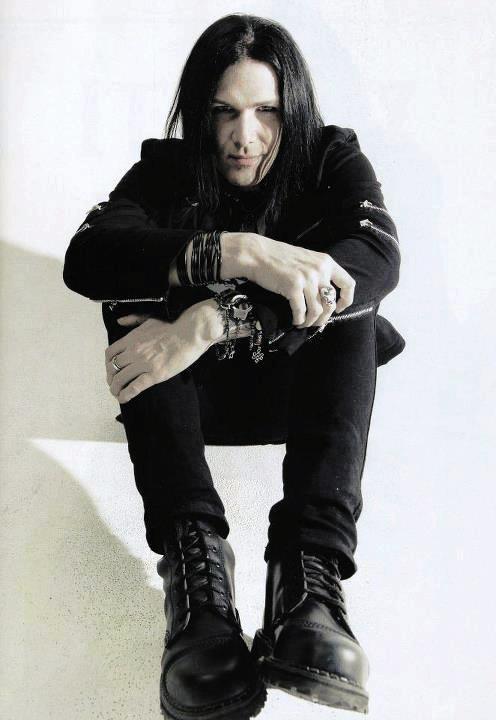 Todd Kerns