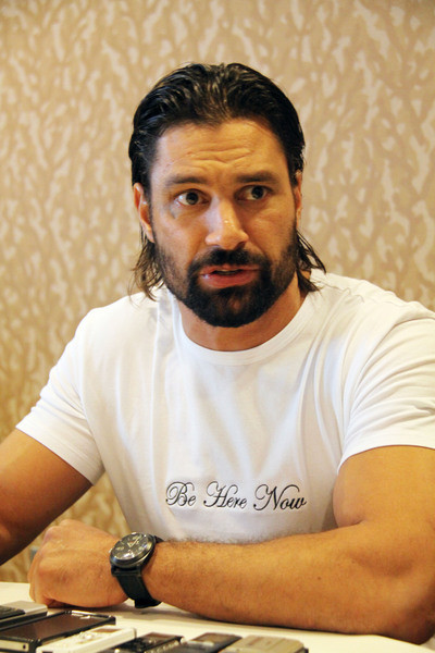 Manu Bennett