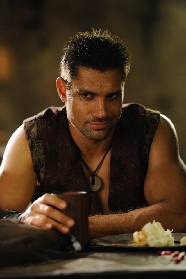 Manu Bennett Manu Bennett