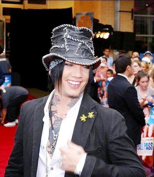 DJ Ashba