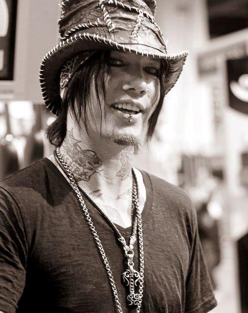 DJ Ashba