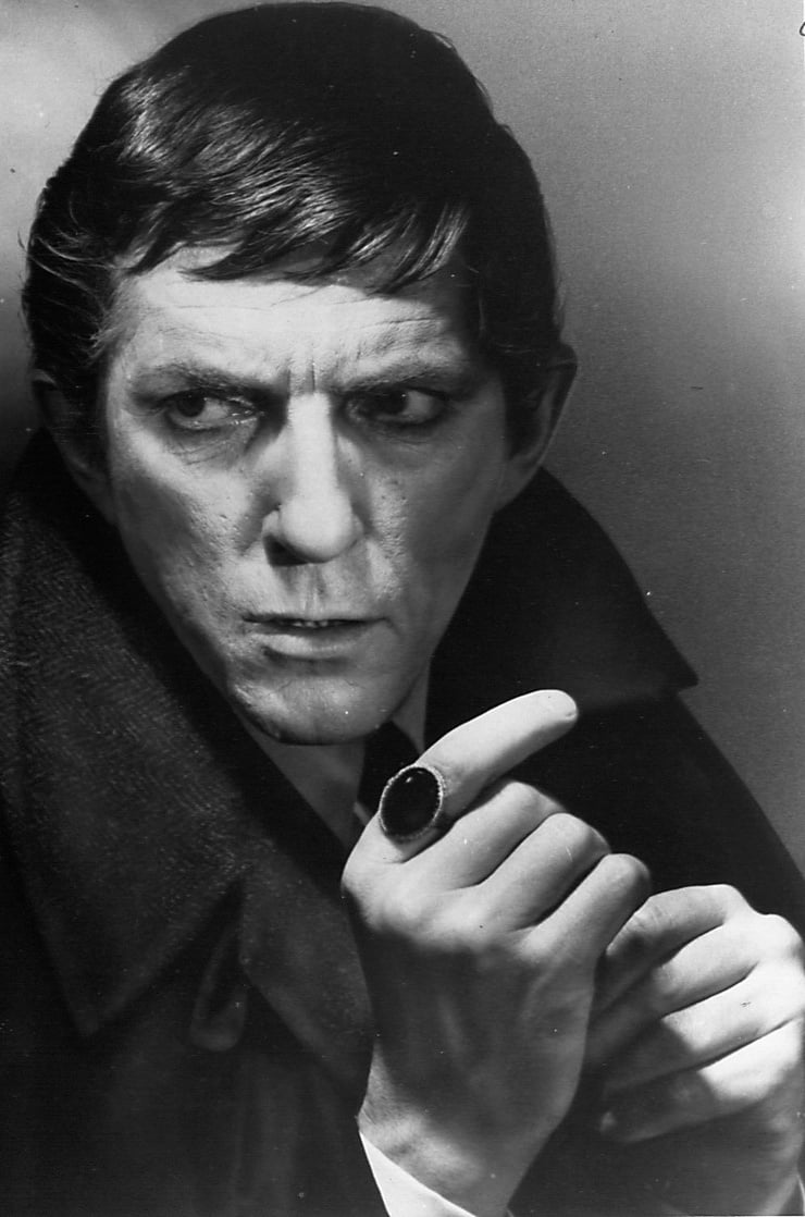 Jonathan Frid The Original Vampire Dark Shadows Star Who Redefined