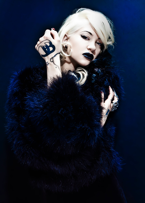 Picture of Porcelain Black