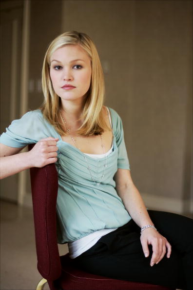 Julia Stiles