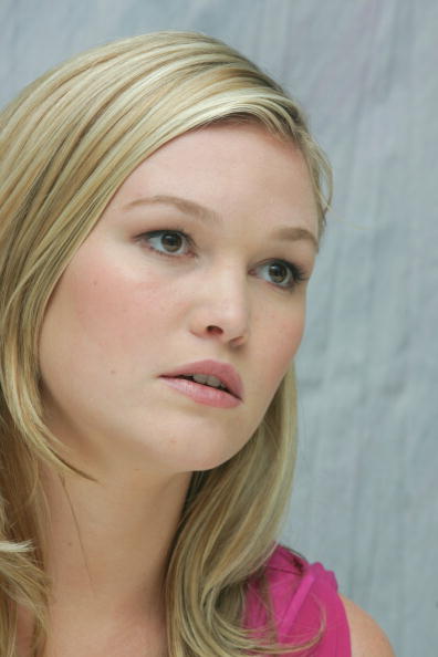 Julia Stiles