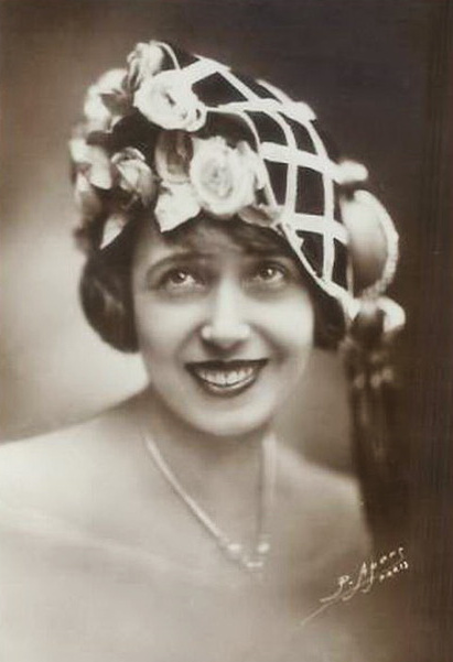 Mistinguett