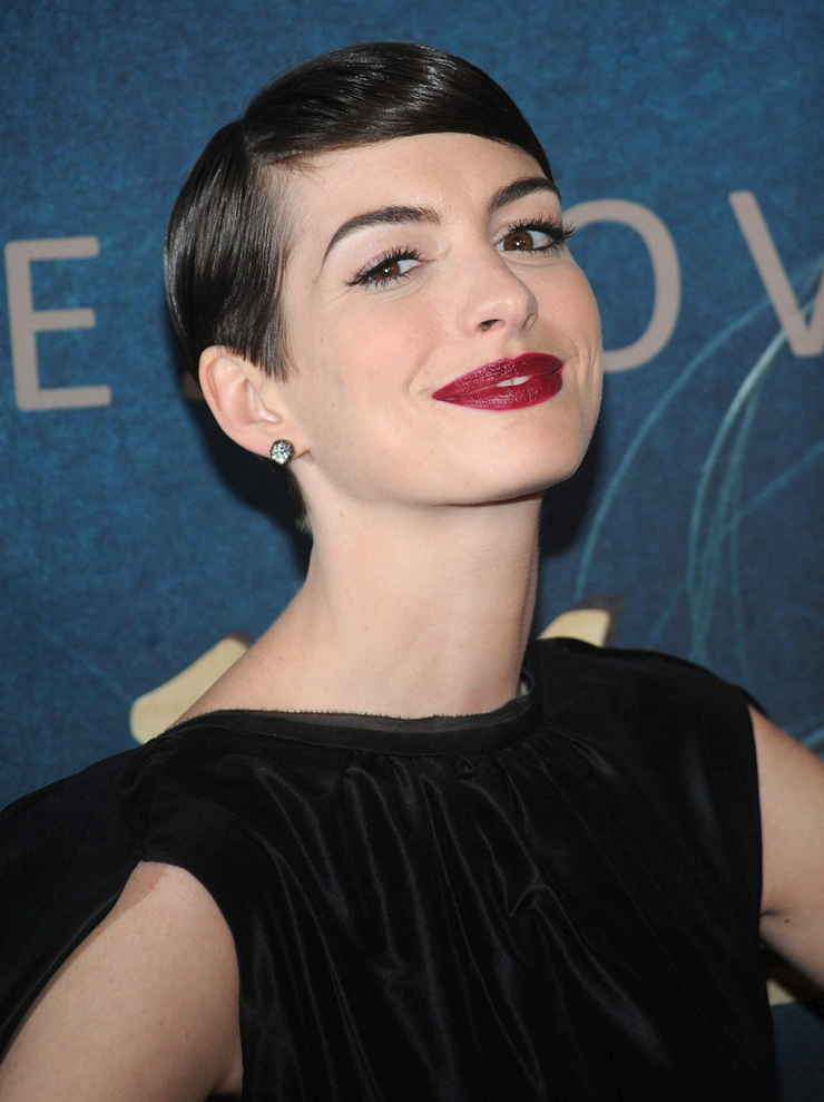 Anne Hathaway Anne Hathaway