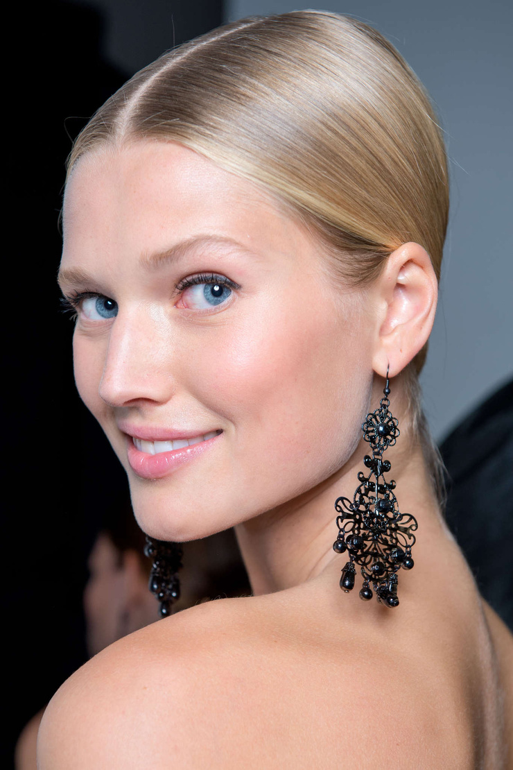 Toni Garrn Toni Garrn