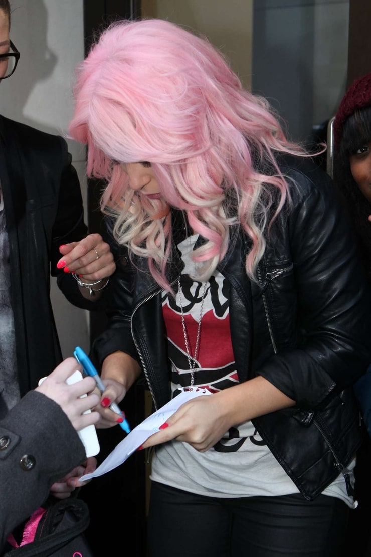 Amelia Lily