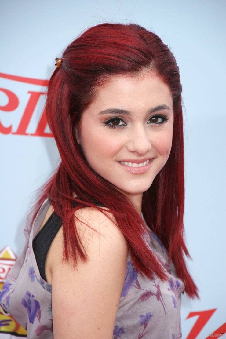 Ariana Grande Picture