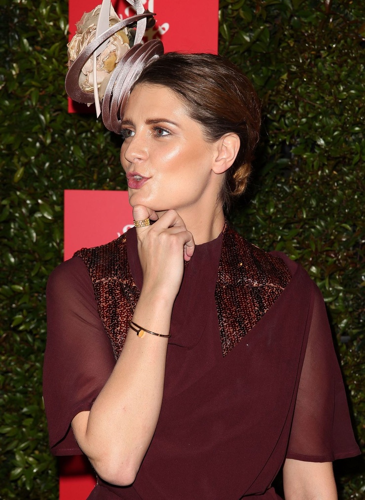Mischa Barton Mischa Barton
