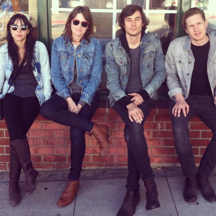 Dead Sara