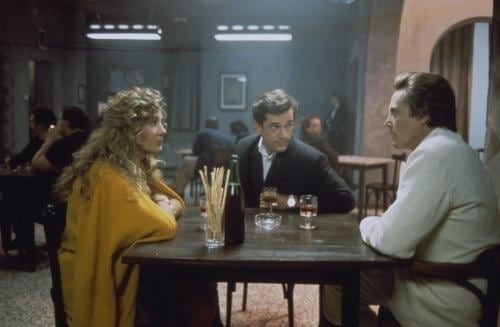 The Comfort of Strangers (1990)