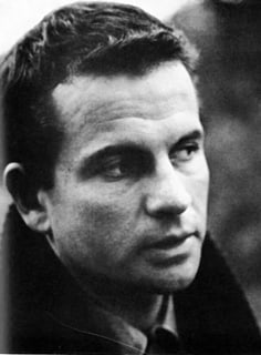 Ian Holm