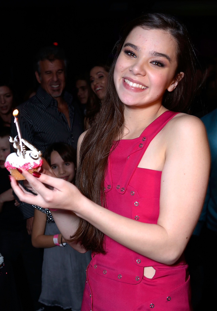 Hailee Steinfeld