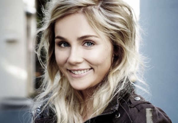 Clare Bowen Clare Bowen