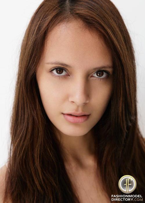Widika Sidmore Widika Sidmore