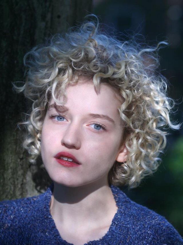 Julia Garner Julia Garner