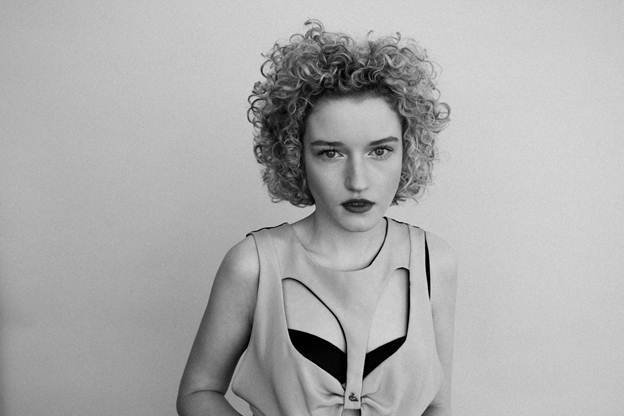 Julia Garner