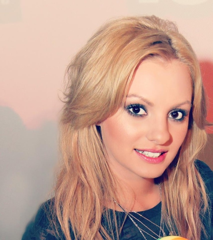 Alexandra stan фото