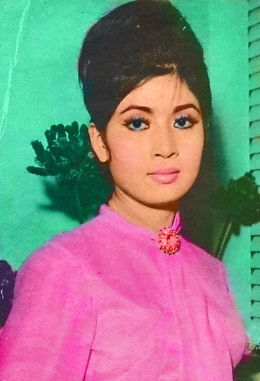 Petchara Chaowarat