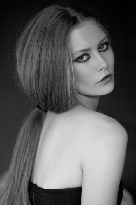 Cassi Lee