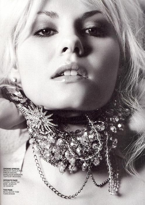 Elisha Cuthbert Elisha Cuthbert