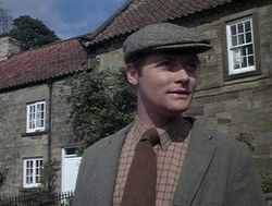 Simon Ward