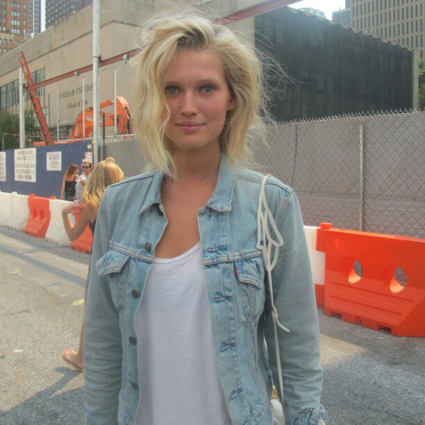Toni Garrn Toni Garrn