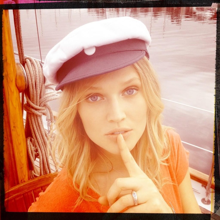 Toni Garrn