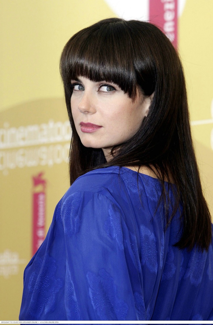 Mia Kirshner Mia Kirshner
