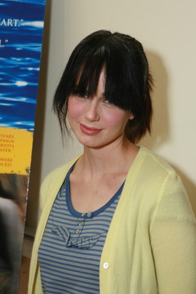 Mia Kirshner Mia Kirshner
