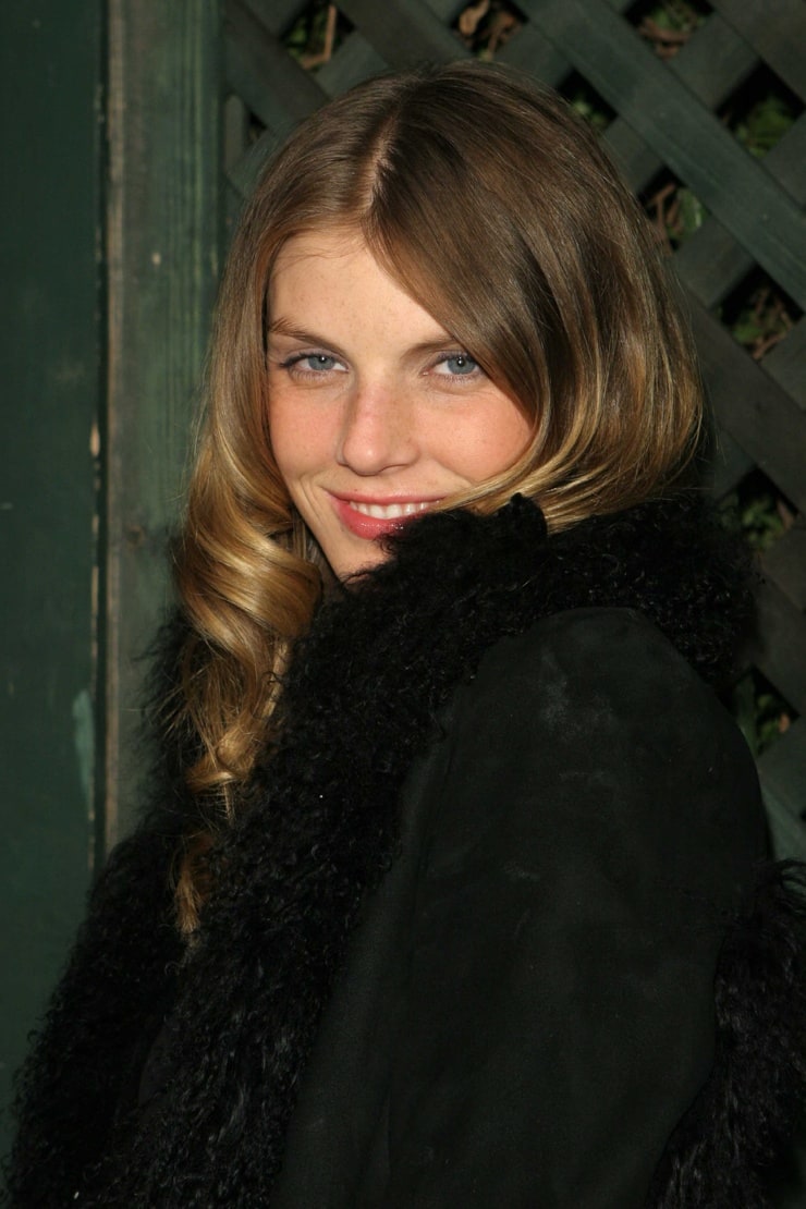 Angela Lindvall