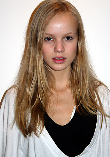 Leona Axelsen Leona Axelsen