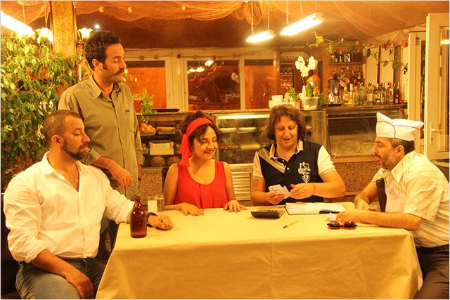Çakallarla Dans 2: Hastasiyiz Dede