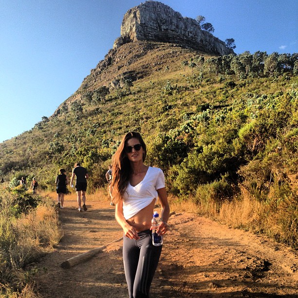 Izabel Goulart Izabel Goulart