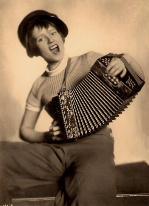 Dolly Haas
