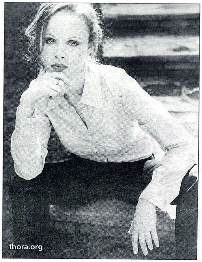 Thora Birch Thora Birch