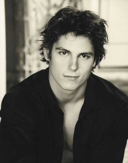 Sean Faris