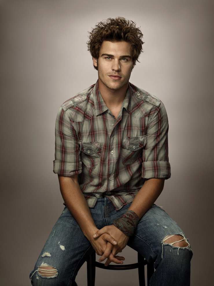 Grey Damon